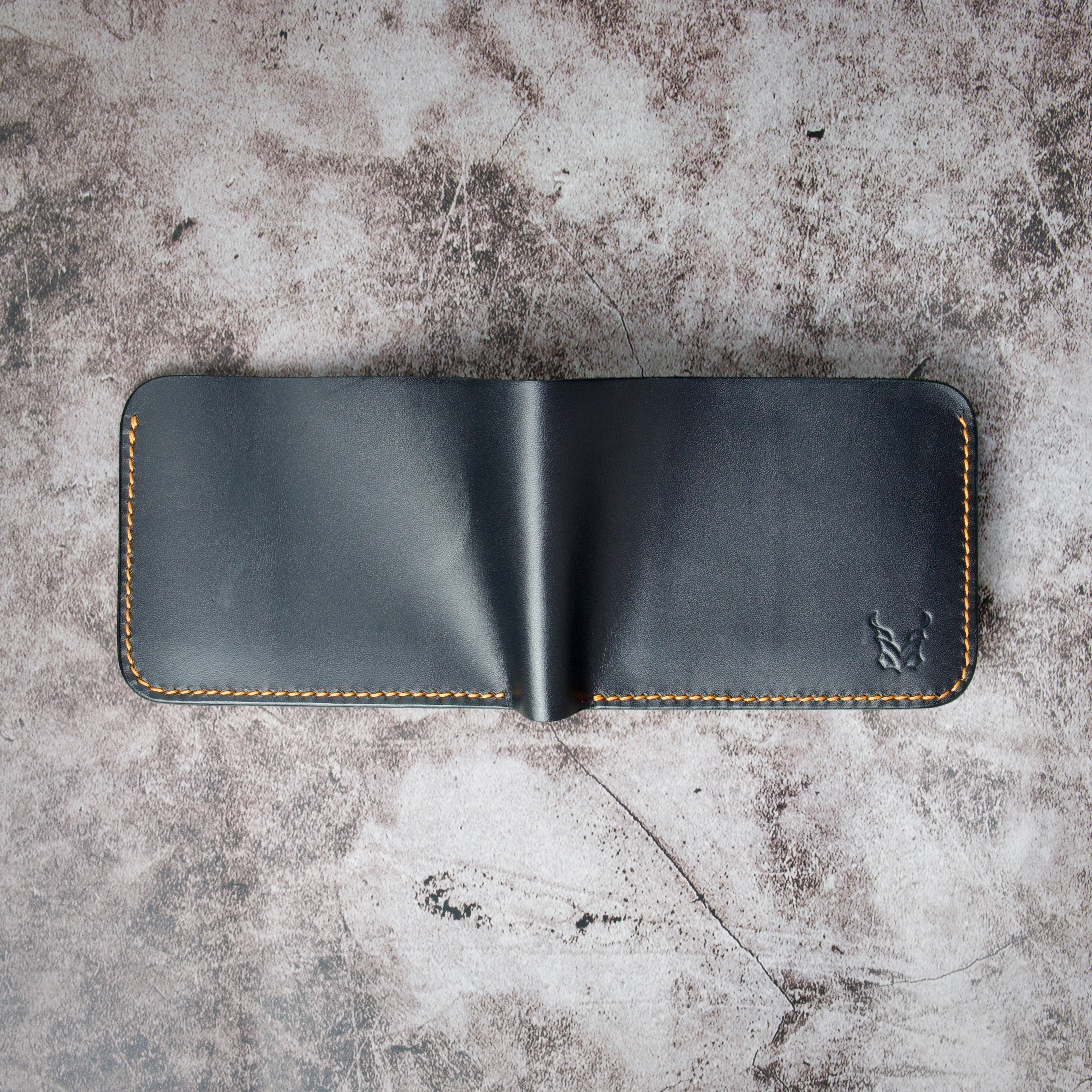 Classic Slim Bi-Fold Wallet | Hunza Fold