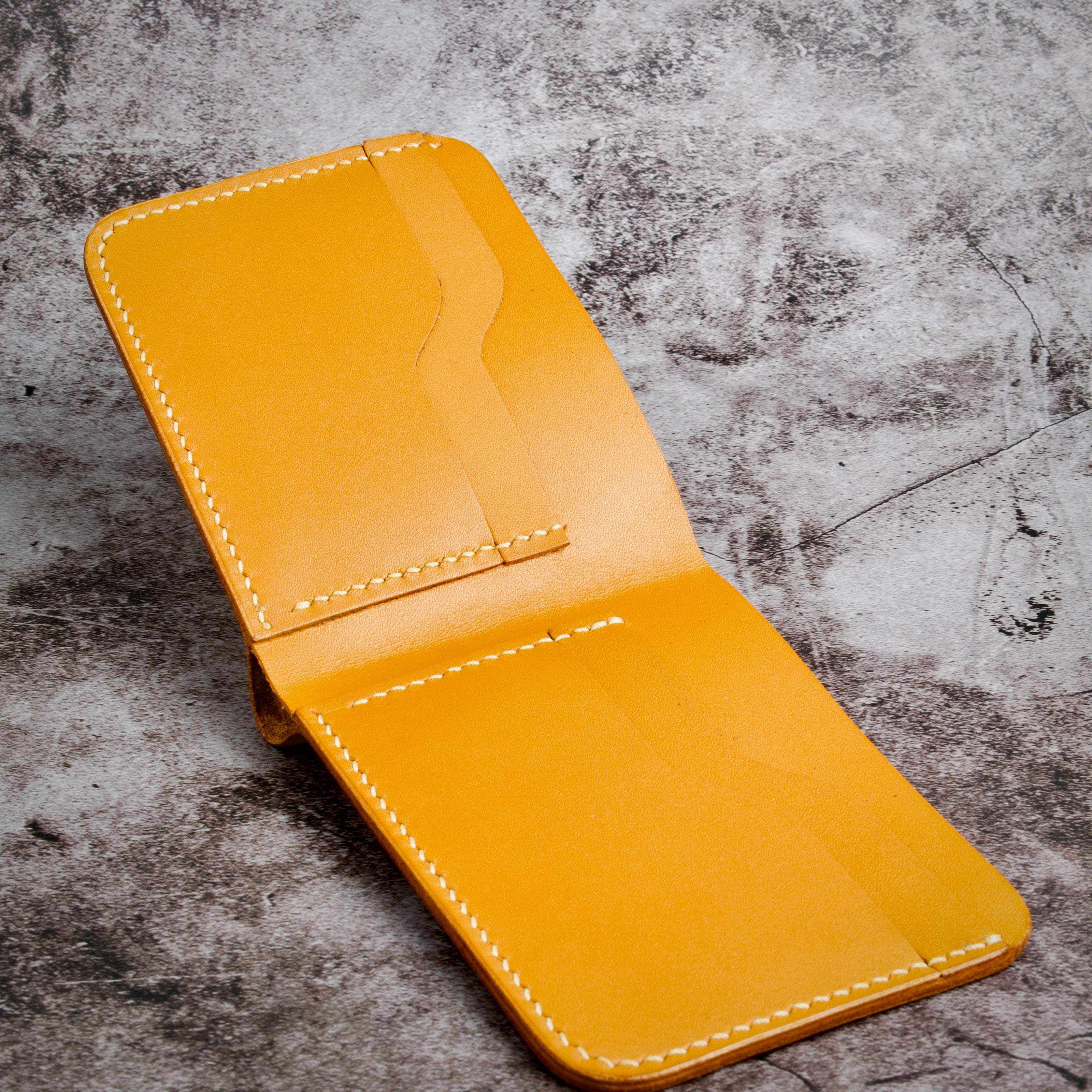 Classic Slim Bi-Fold Wallet | Hunza Fold