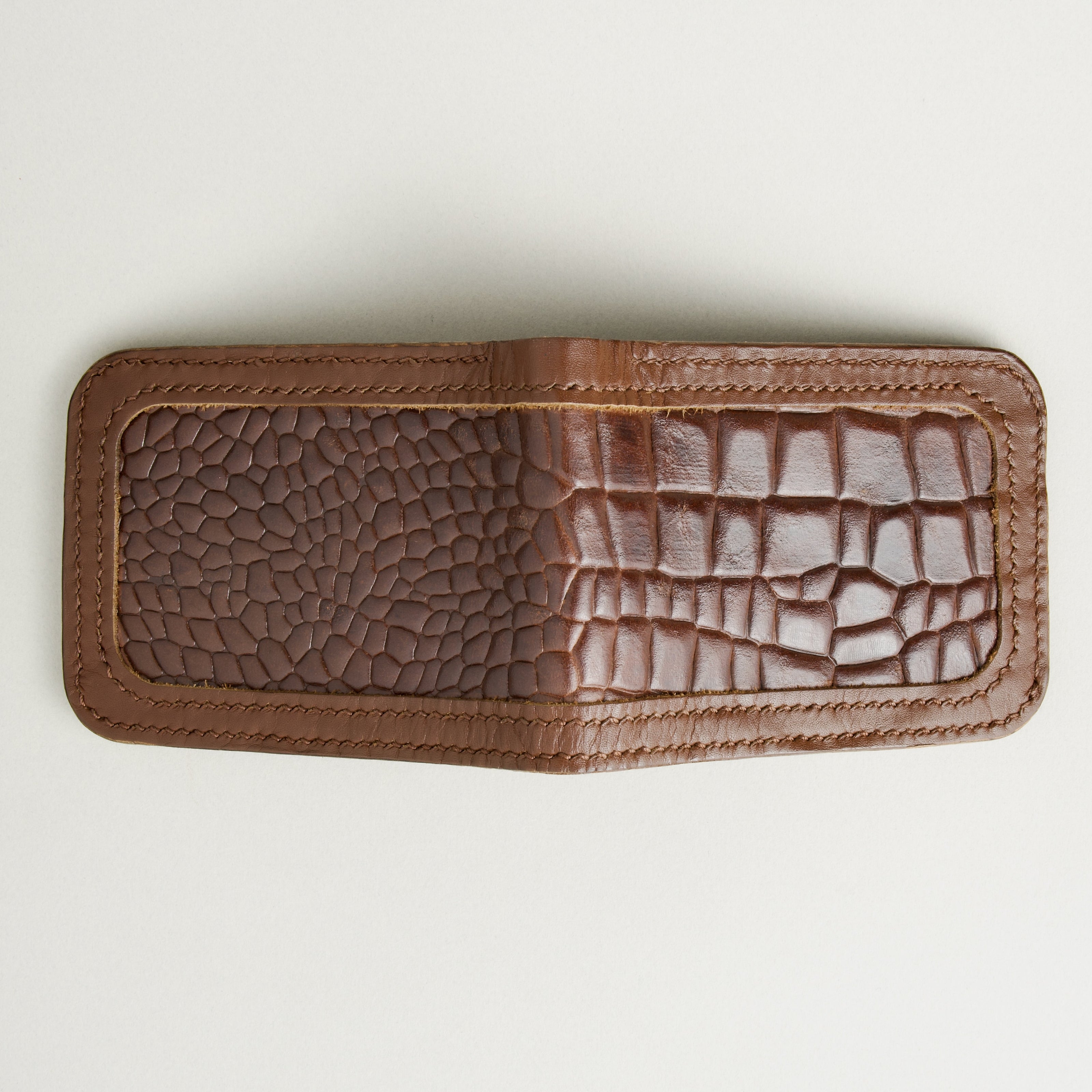 Croc-Embossed Classic Bi-Fold Wallet | Indus Sultan
