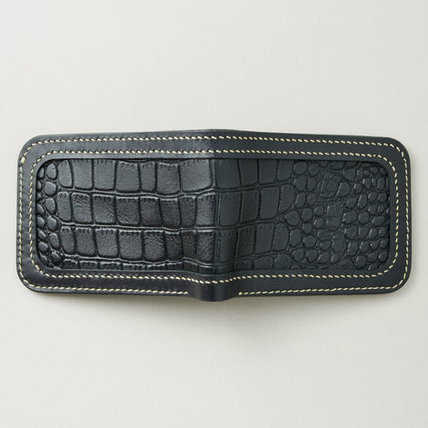 Croc-Embossed Classic Bi-Fold Wallet | Indus Sultan
