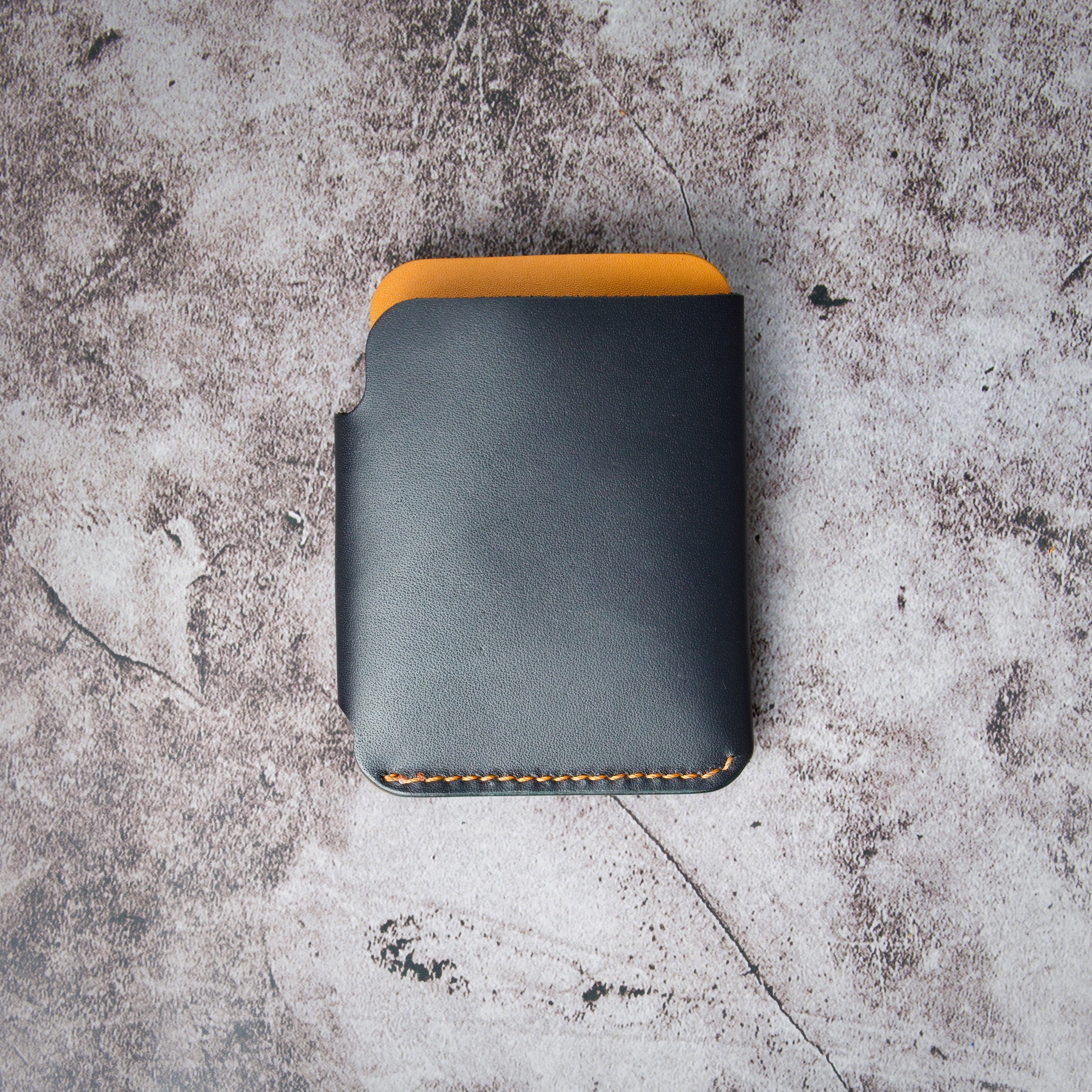 Ultra Compact Card Sleeve | Niva Glide