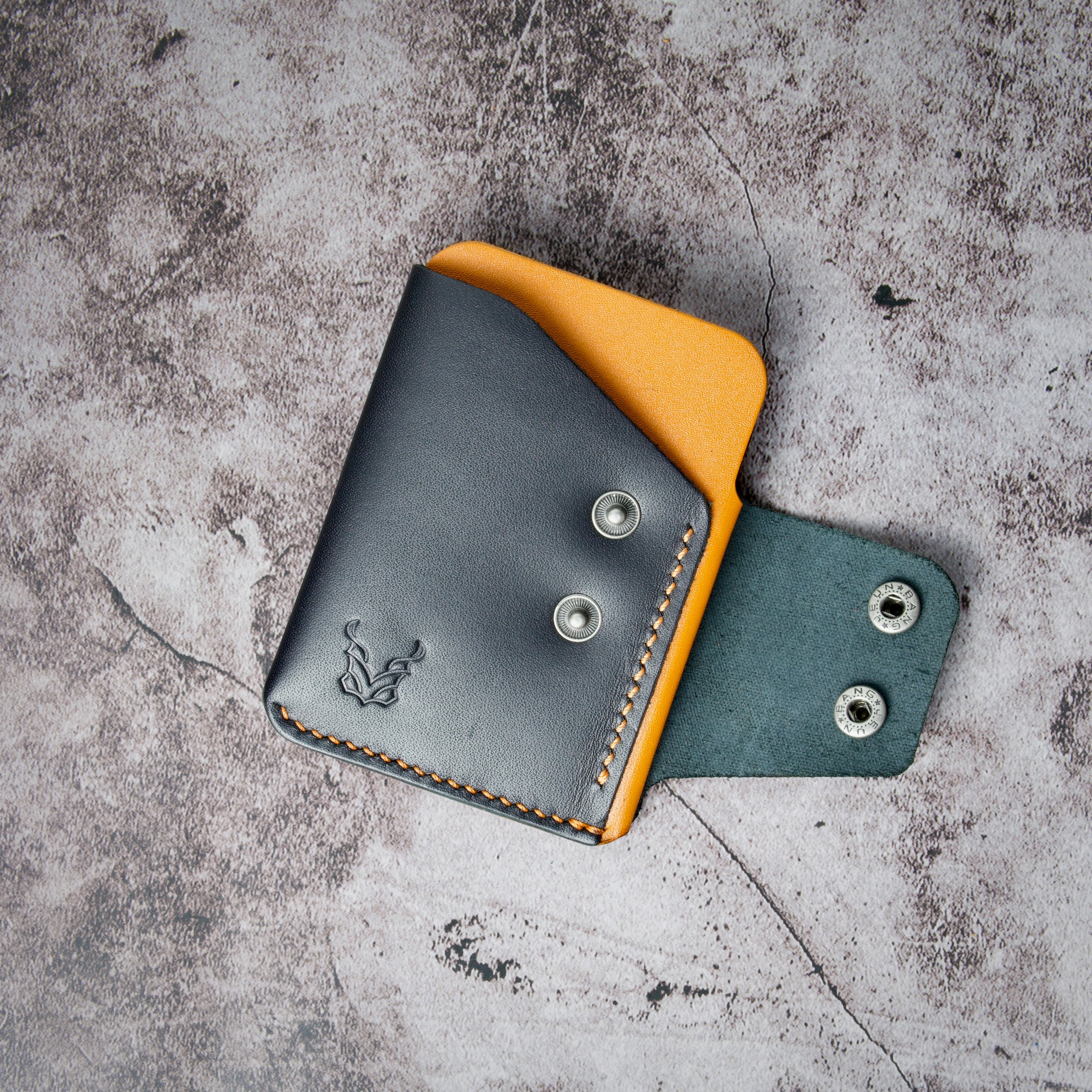 Ultra Compact Card Sleeve | Niva Glide