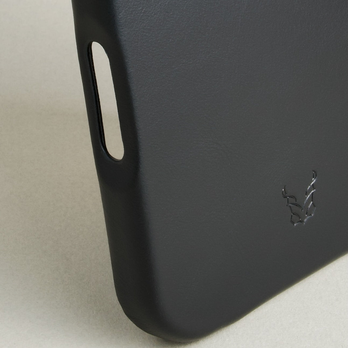 iPhone 17 Leather Case | Shell Frame