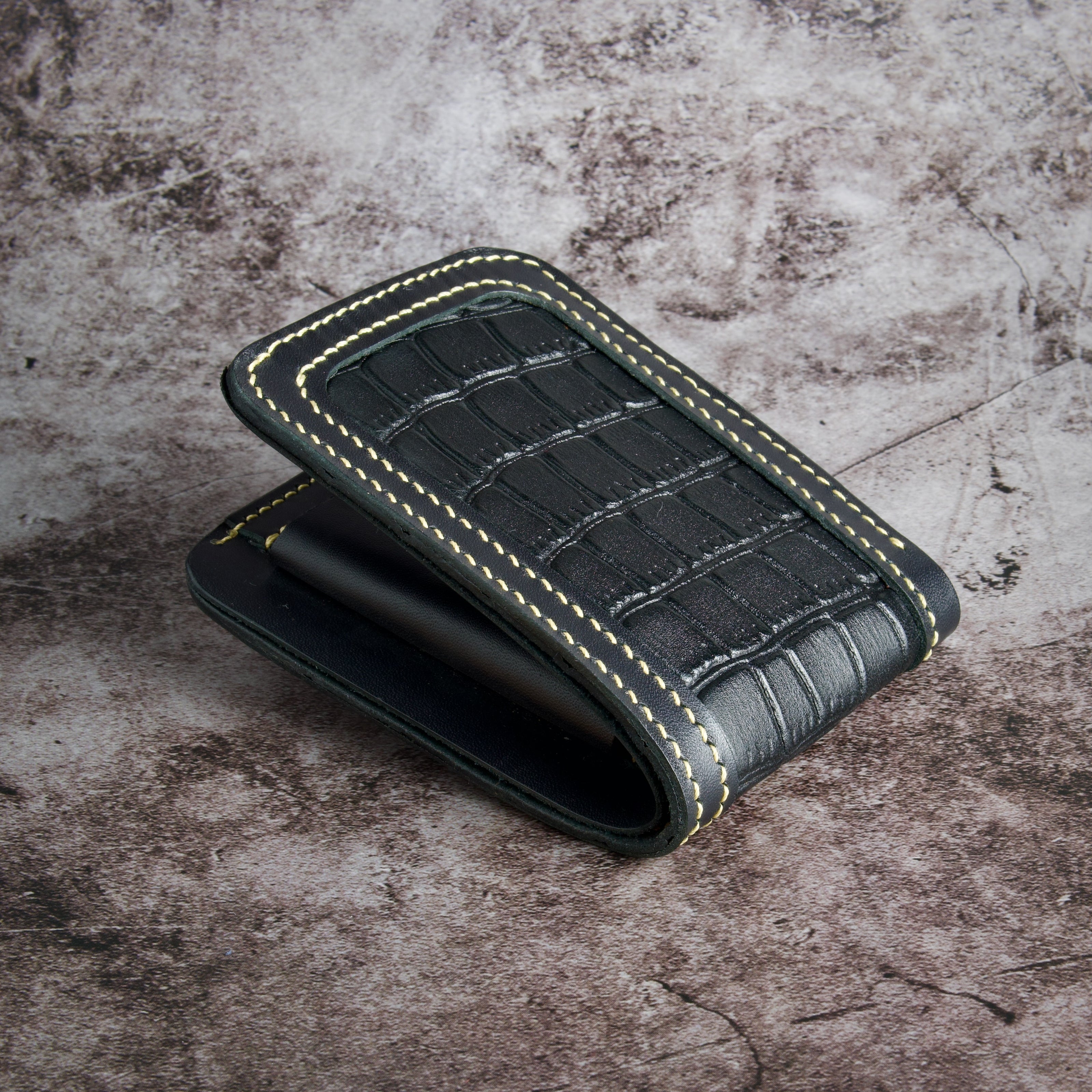 Croc-Embossed Classic Bi-Fold Wallet | Indus Sultan