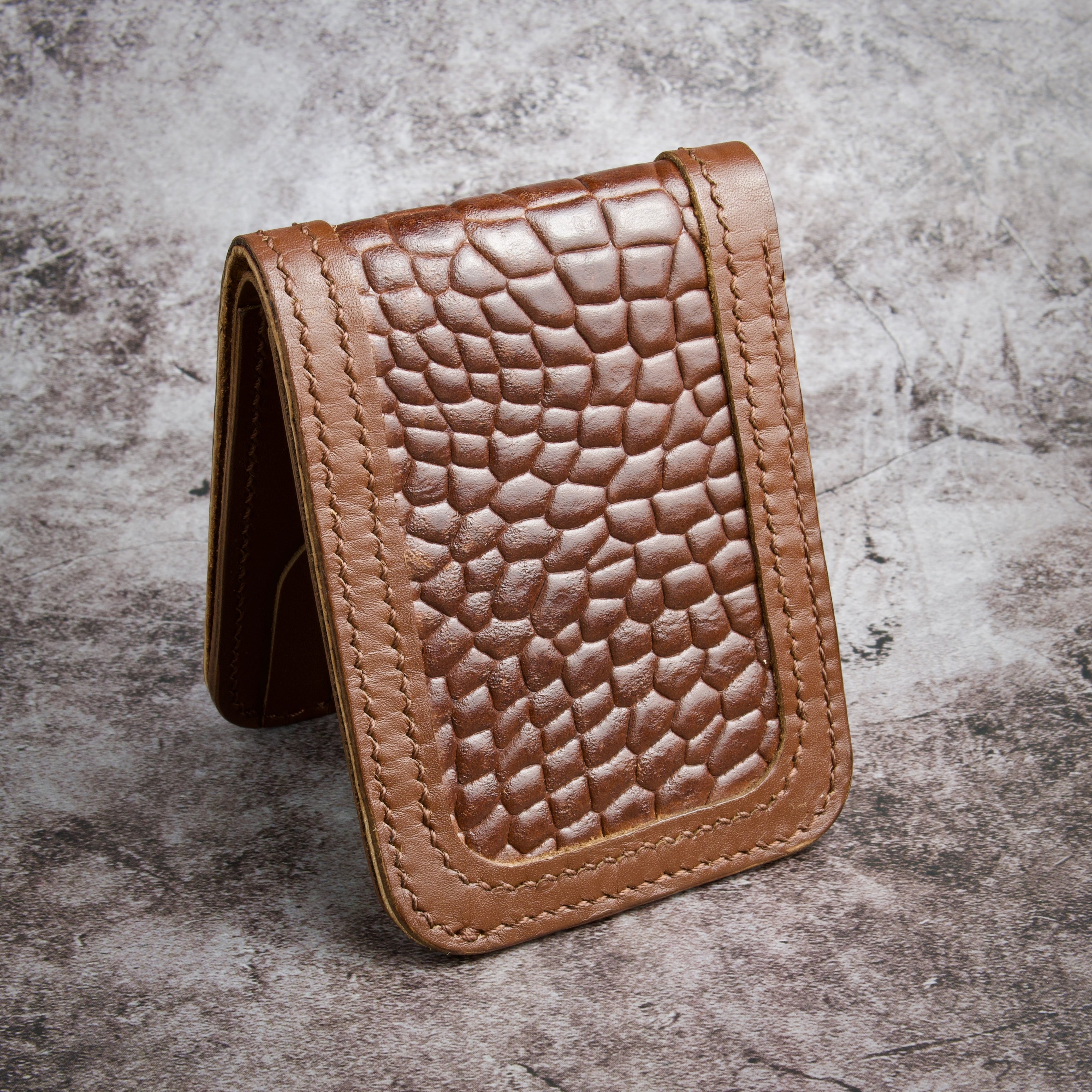 Croc-Embossed Classic Bi-Fold Wallet | Indus Sultan