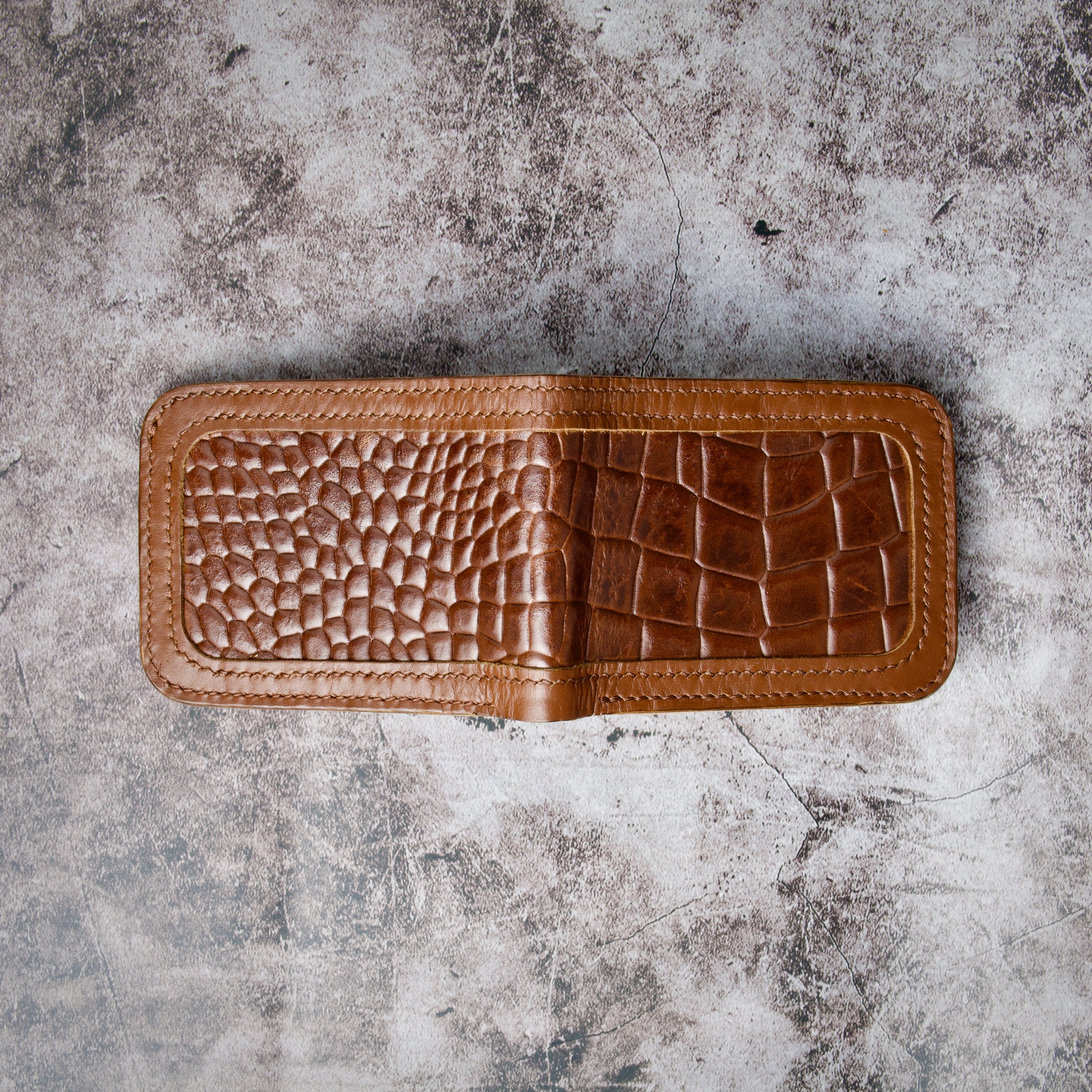 Croc-Embossed Classic Bi-Fold Wallet | Indus Sultan