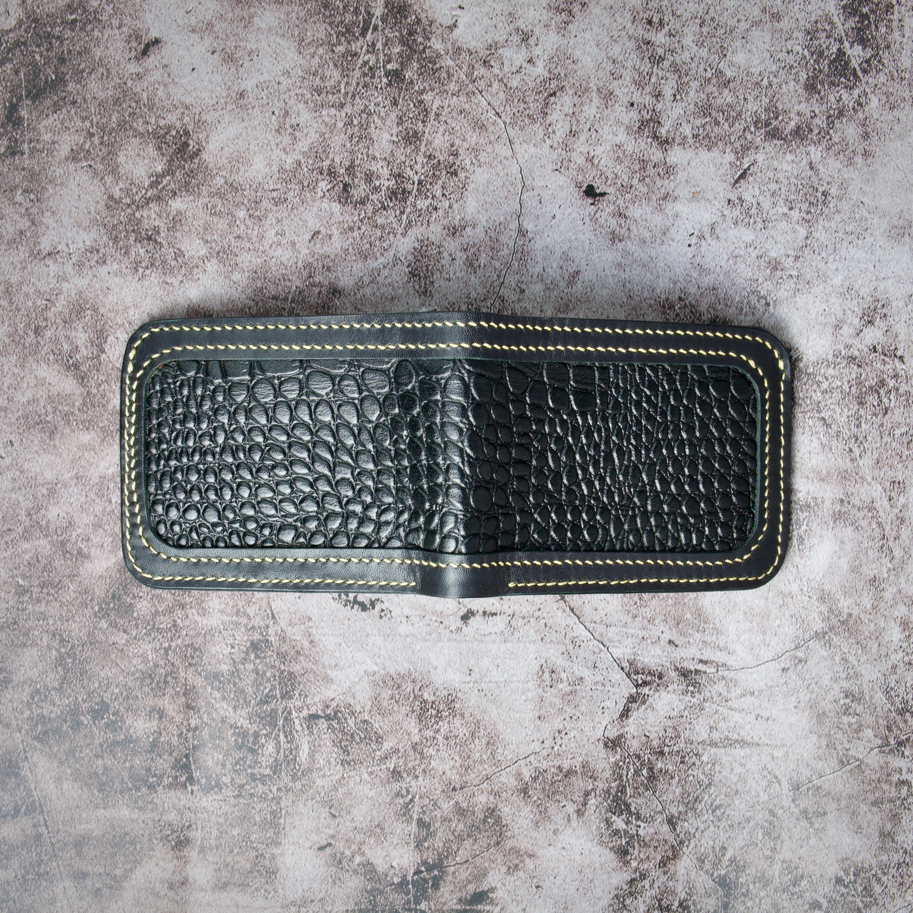 Croc-Embossed Classic Bi-Fold Wallet | Indus Sultan